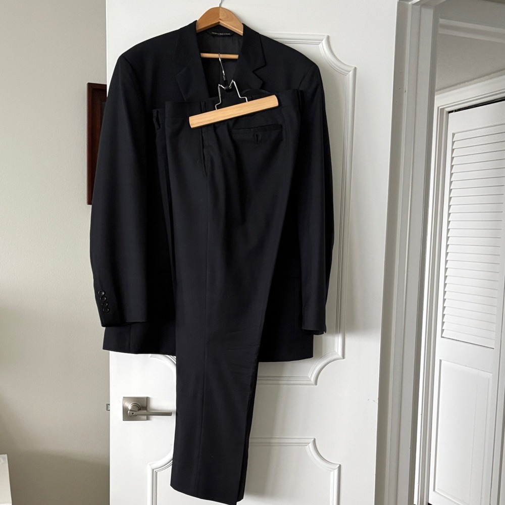 Men's Elegant Dark Gray COPPLEY Suit